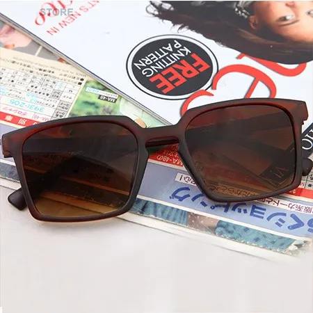 عینک آفتابی Bermuda جمعوجور و قابل حمل – فروشگاه یلدا بازار عینک آفتابی Bermuda در حالت تا شده – طراحی جمعوجور – یلدا بازار