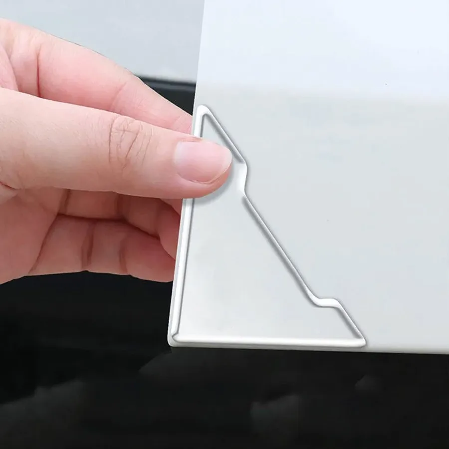 نمای نصب شده ضربهگیر گوشه درب خودرو – یلدا بازار ضربهگیر نصب شده روی گوشه درب خودرو – یلدا بازار