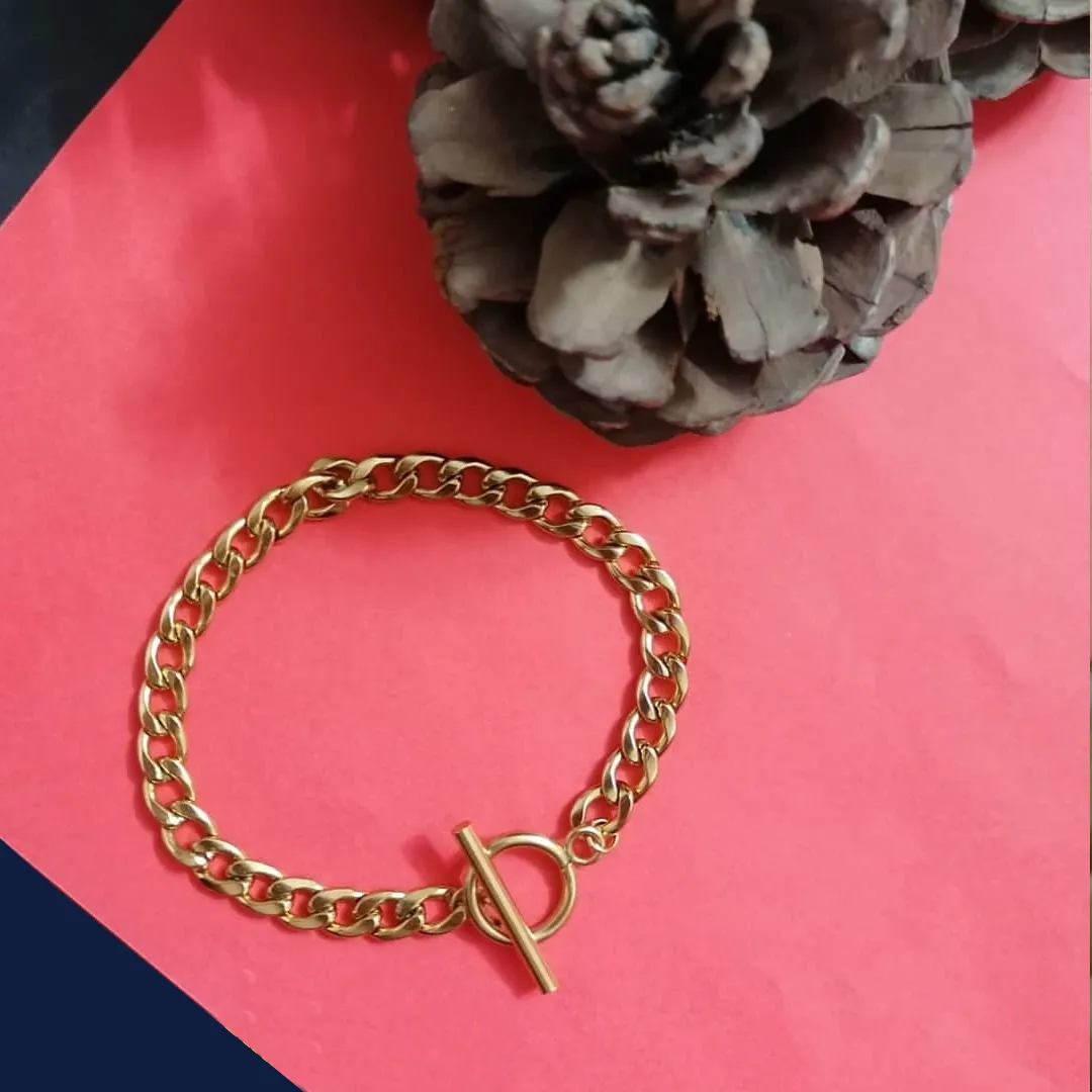 نمای قفل T دستبند کارتیه استیل – طراحی اسپرت – یلدا بازار