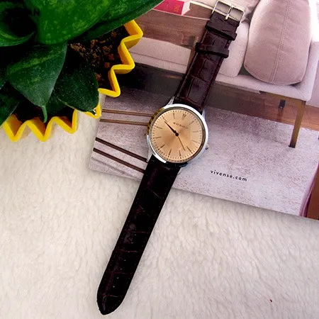 ساعت مچی اسپرت JESI روی دست – مناسب استایل روزانه