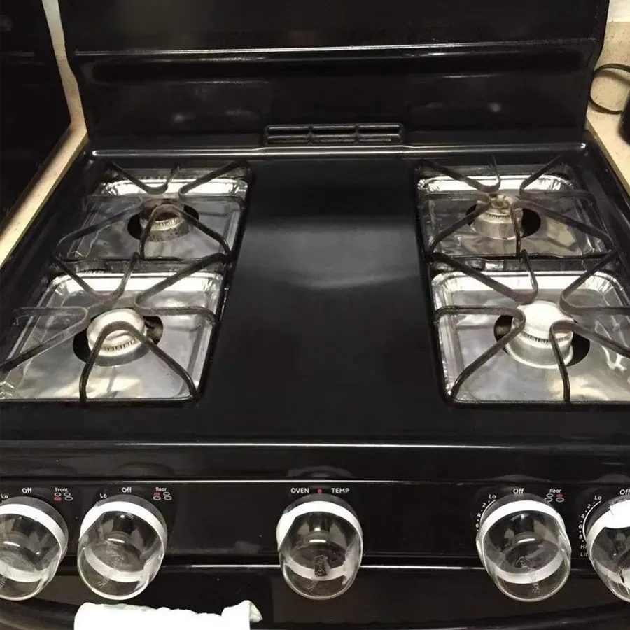 باز شدن بستهبندی فویل قالبی اجاق گاز – یلدا بازار فویل قالبی اجاق گاز – نمای بسته بندی باز شده – یلدا بازار