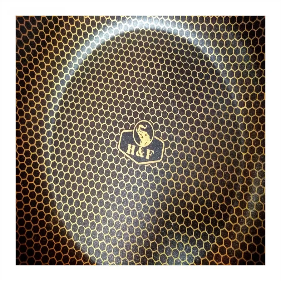 درب شیشه‌ای مقاوم سرویس قابلمه هلنا